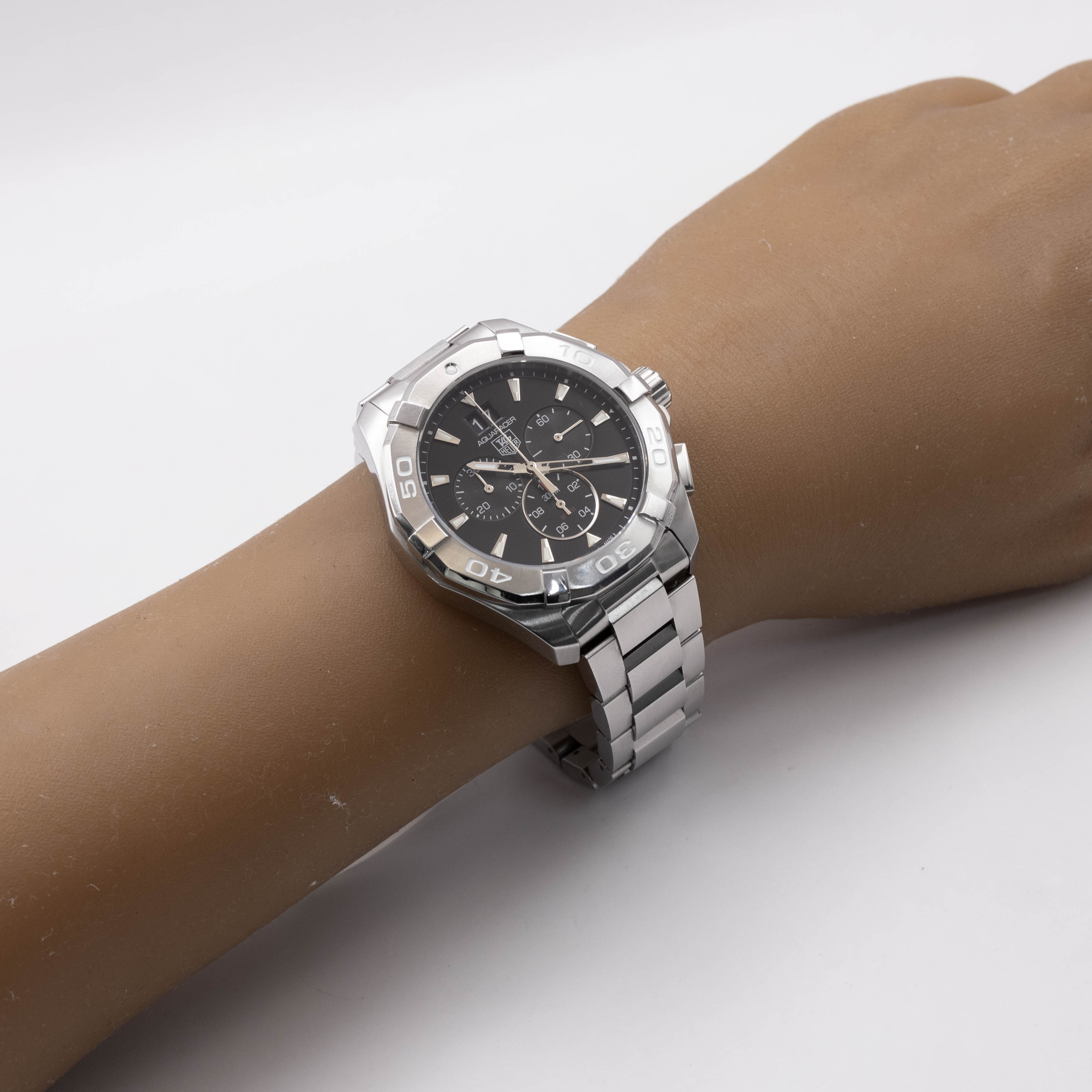 タグホイヤー TAG HEUER アクアレーサー クロノグラフ CAY1110