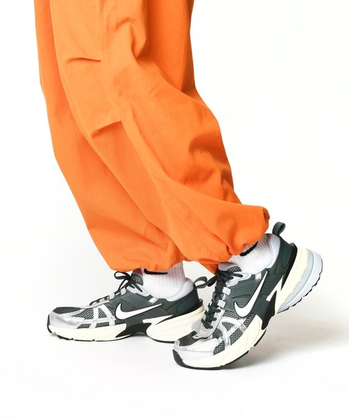 国内配送 NIKE V2K RUN VINTAGE GREEN/MINERAL SPRUCE-WOLF GREY Buy Nike V2K Run Shoes vintage green/mineral spruce/wolf